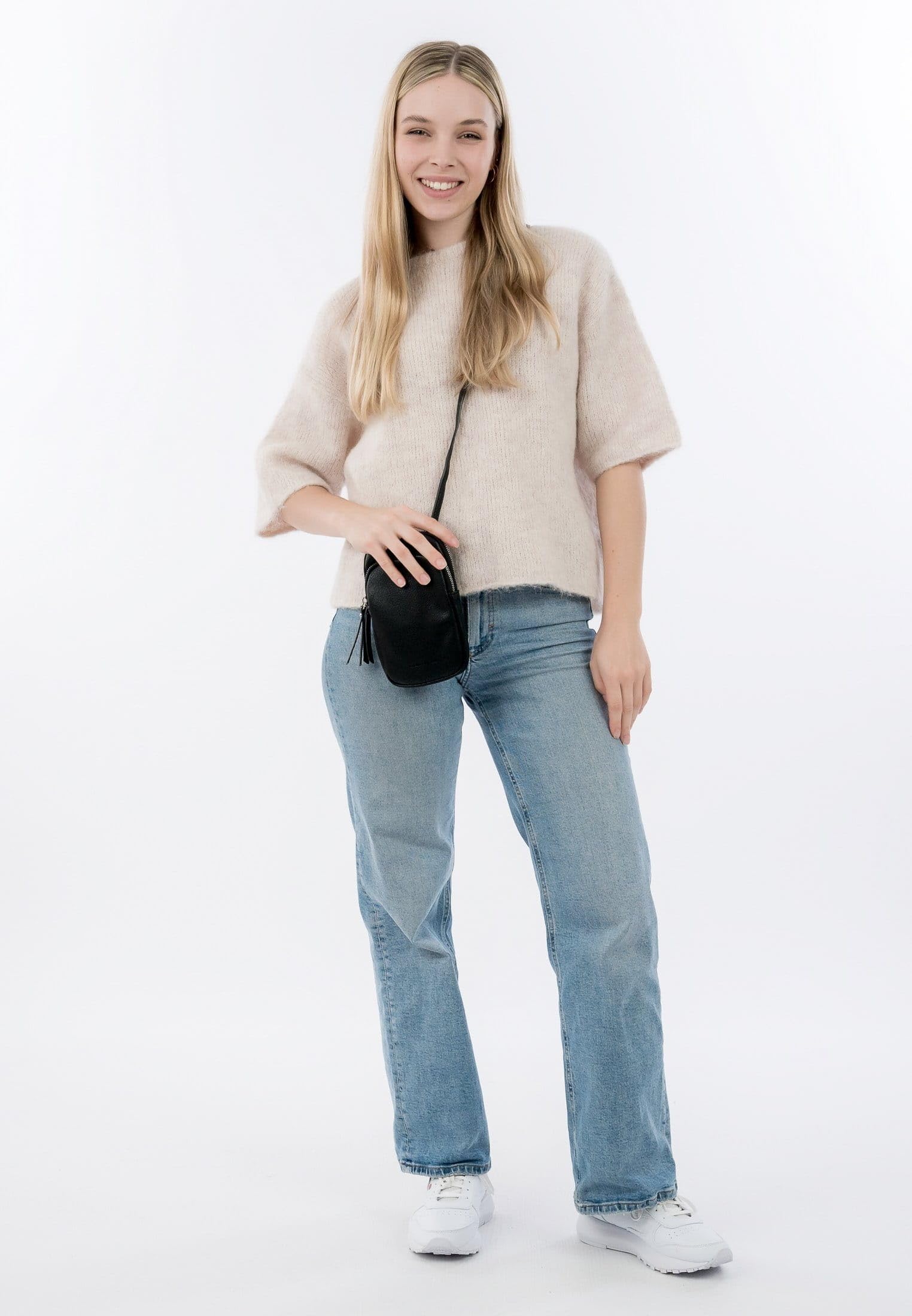 emily-noah-emma-62485-handyetui-uni-mit-riemen-vegan-3 image 2