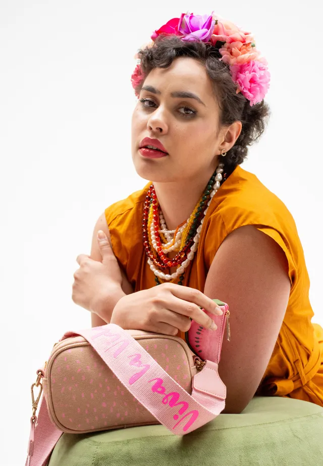 fritzi-aus-preu-en-easy-go-crossbody-melon-frida-kahlo image 1