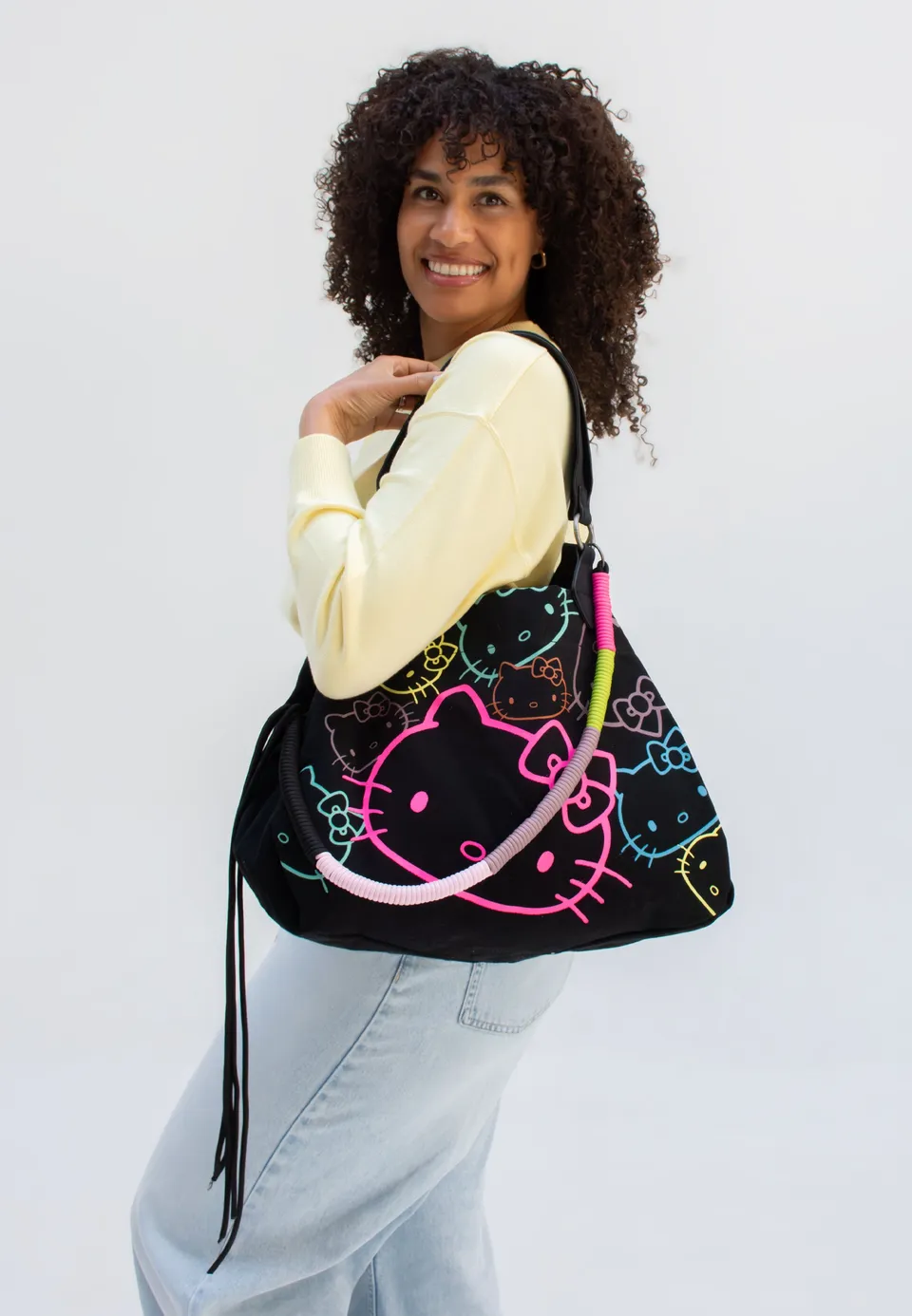 fritzi-aus-preu-en-izzy-medium-limited-outline-black-cat-tasche image 1