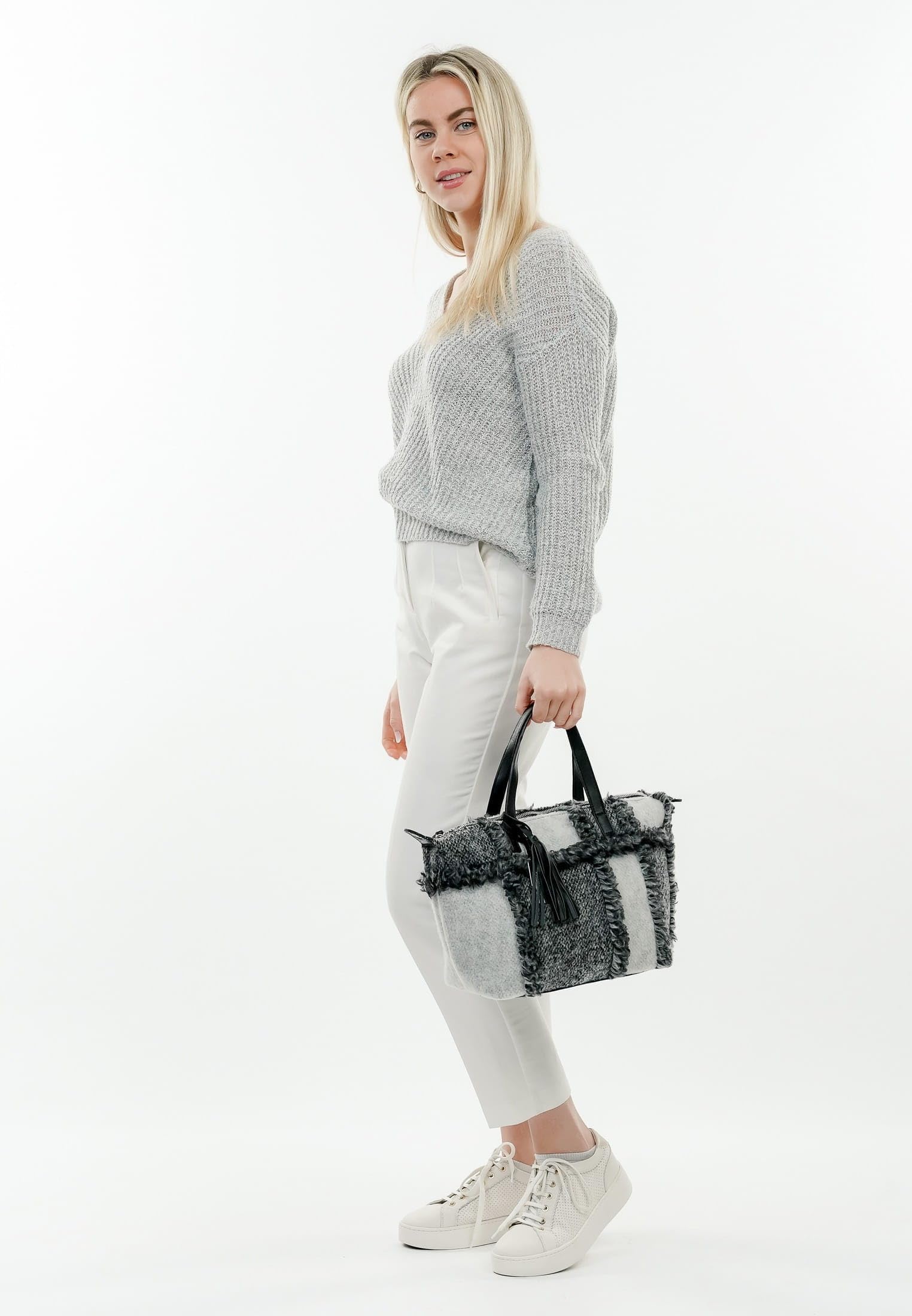 emily-noah-julia-nastasja-64224-shopper-grau-karo image 2