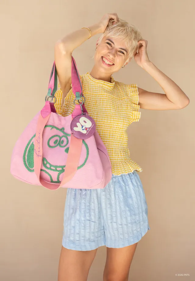 peanuts-x-fritzi-izzy-medium-smile-flocked-shopper-canvas image 1