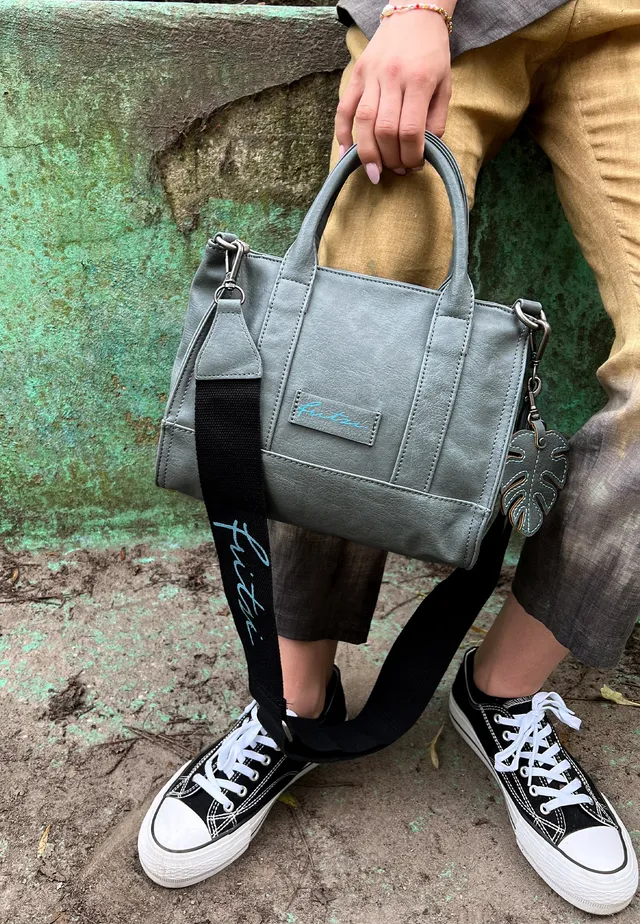 fritzi-aus-preu-en-easy-eco-square-crossbody-sky-recycelt image 1