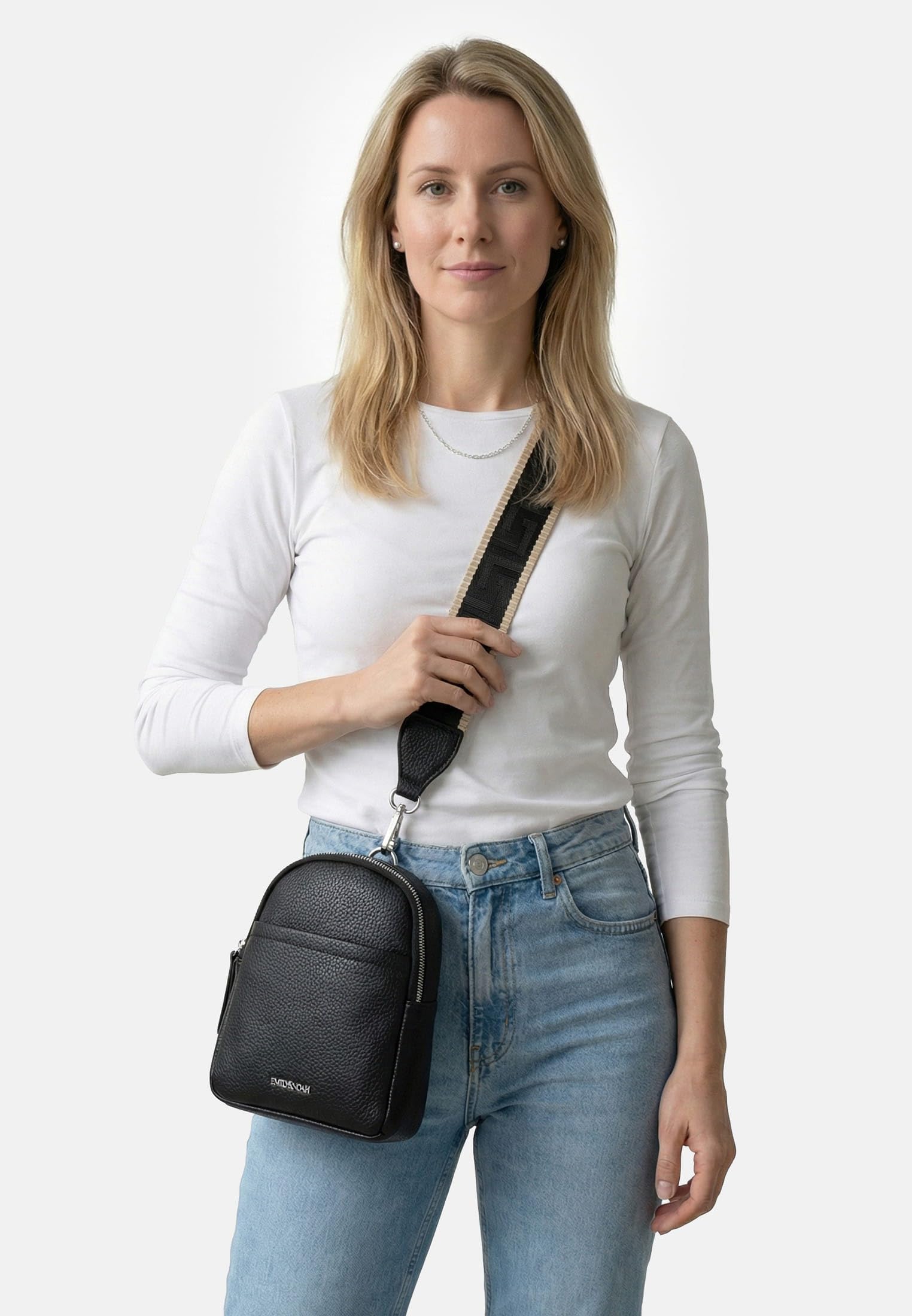 emily-noah-elena-64860-umh-ngetasche-black-uni-vegan image 4