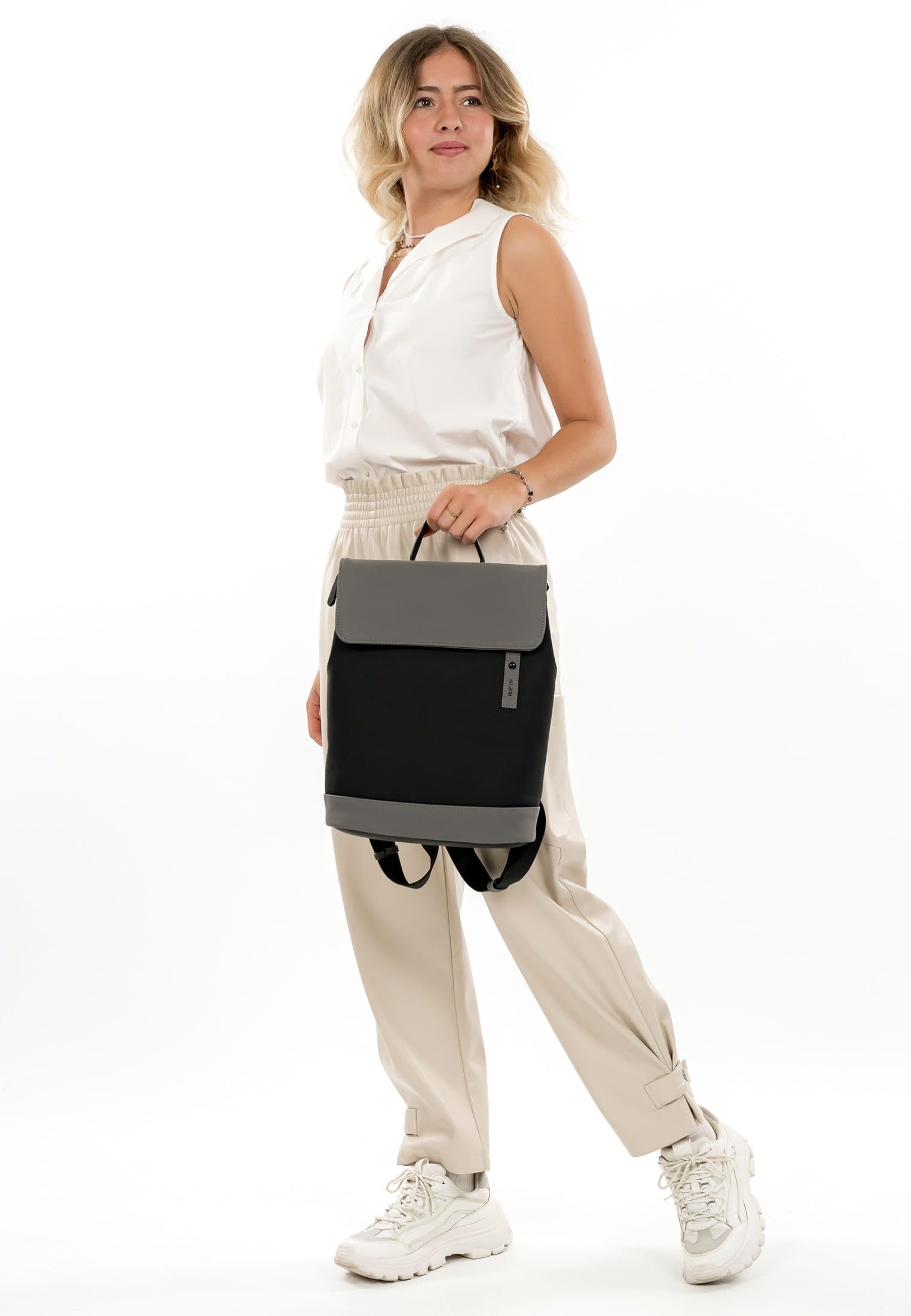 emily-noah-le-havre-rue-09-1640-rucksack-black-kombi-vegan image 2