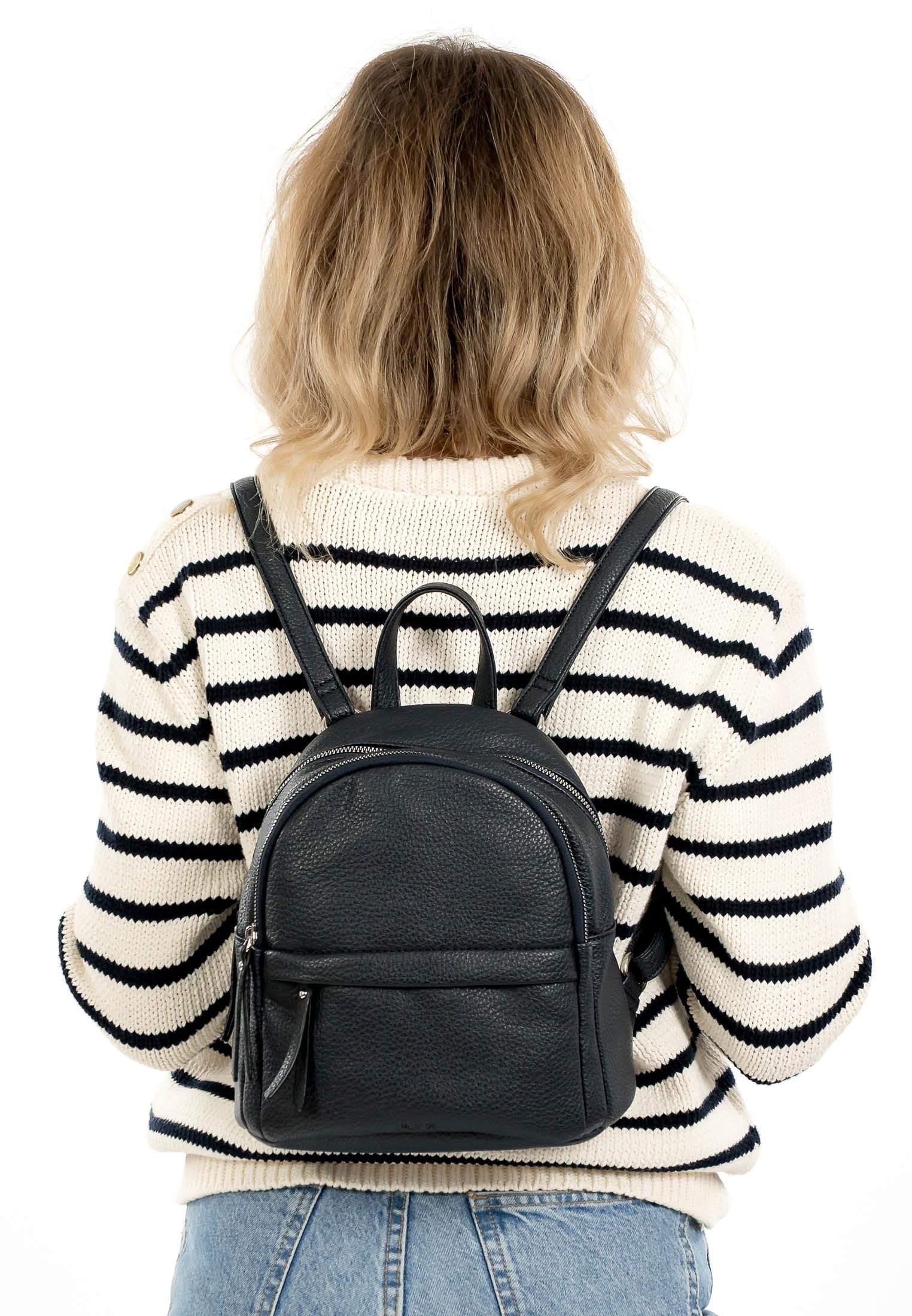 emily-noah-tours-rue-09-1610-rucksack-blue-500 image 3
