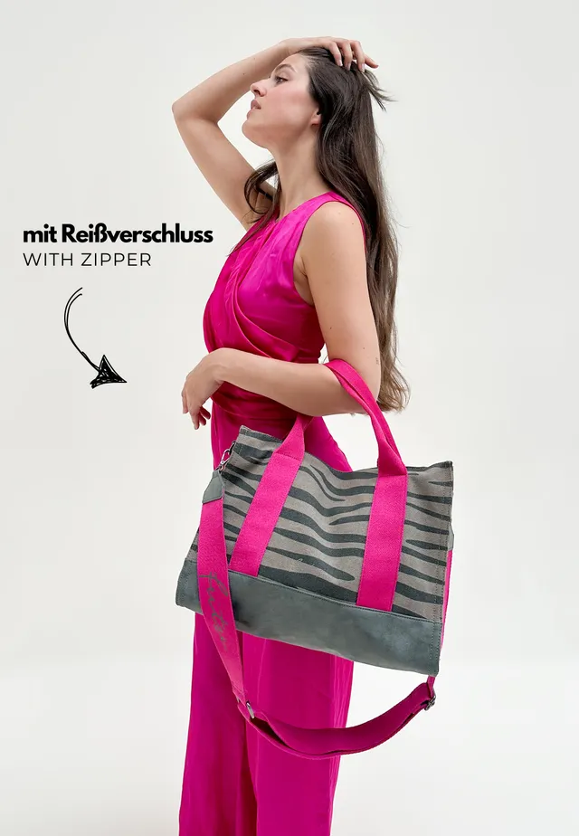 fritzi-aus-preu-en-canvas-tote-bag-shopper-zebra-wild-vegan image 1