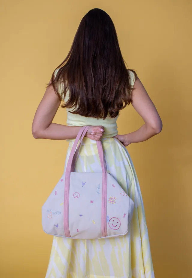 fritzi-aus-preu-en-simply-shopper-limited-embro-fun-shopper-sand image 1