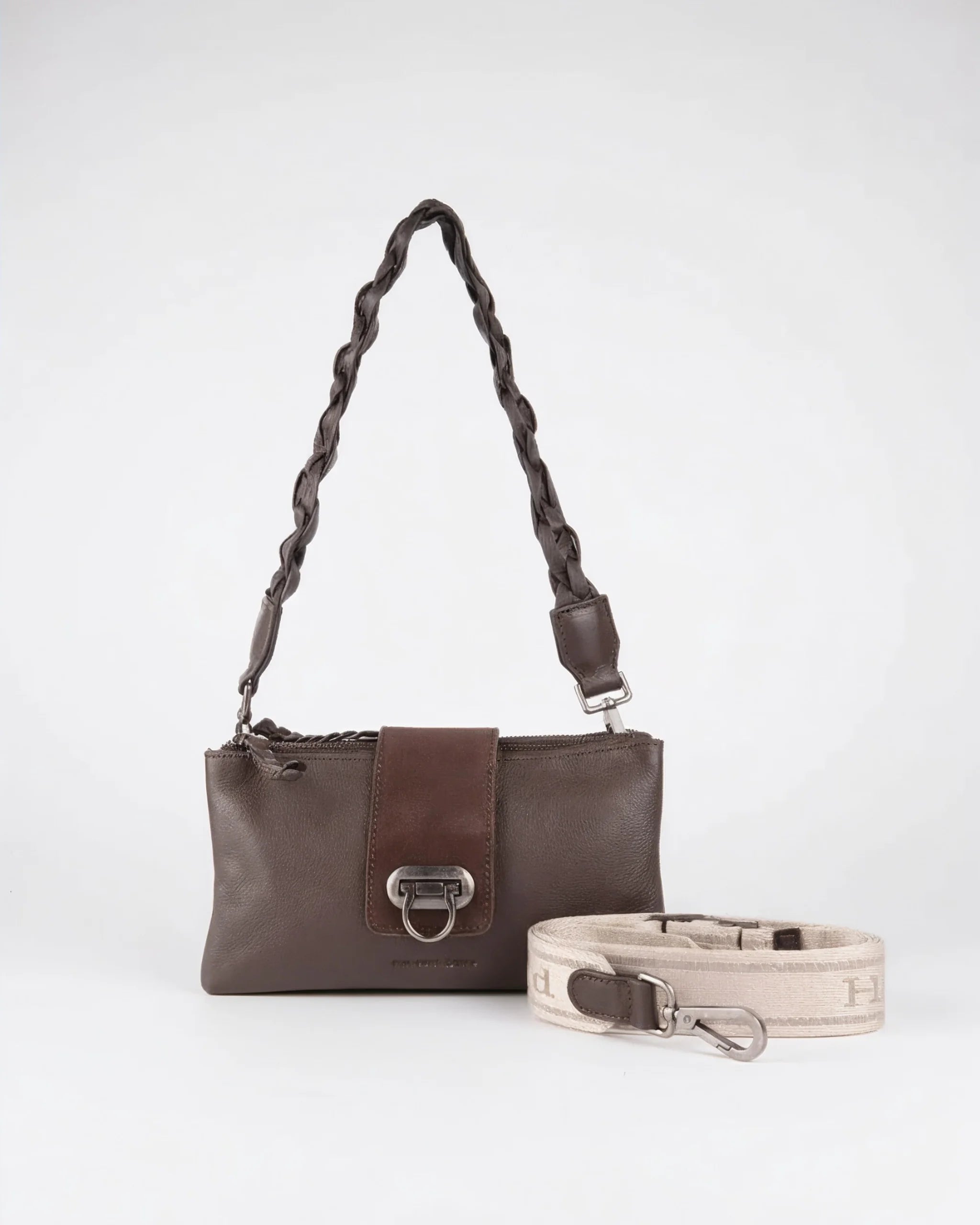 harbour-2nd-ophelia-clutch-dolphin-chromfrei-leder image 3