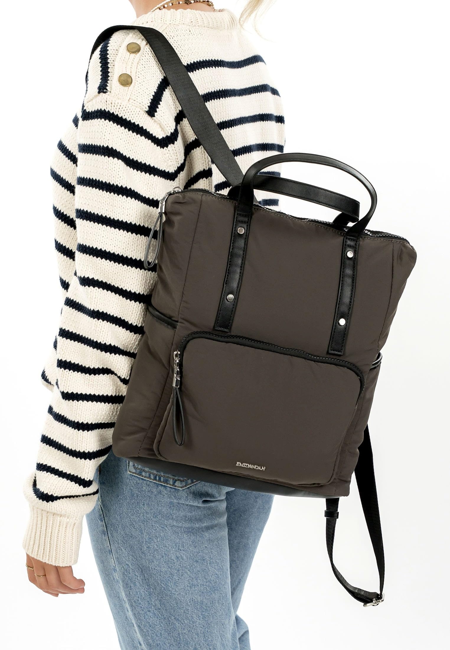 emily-noah-hazel-65451-rucksack-darkgrey-zweifarbig image 4
