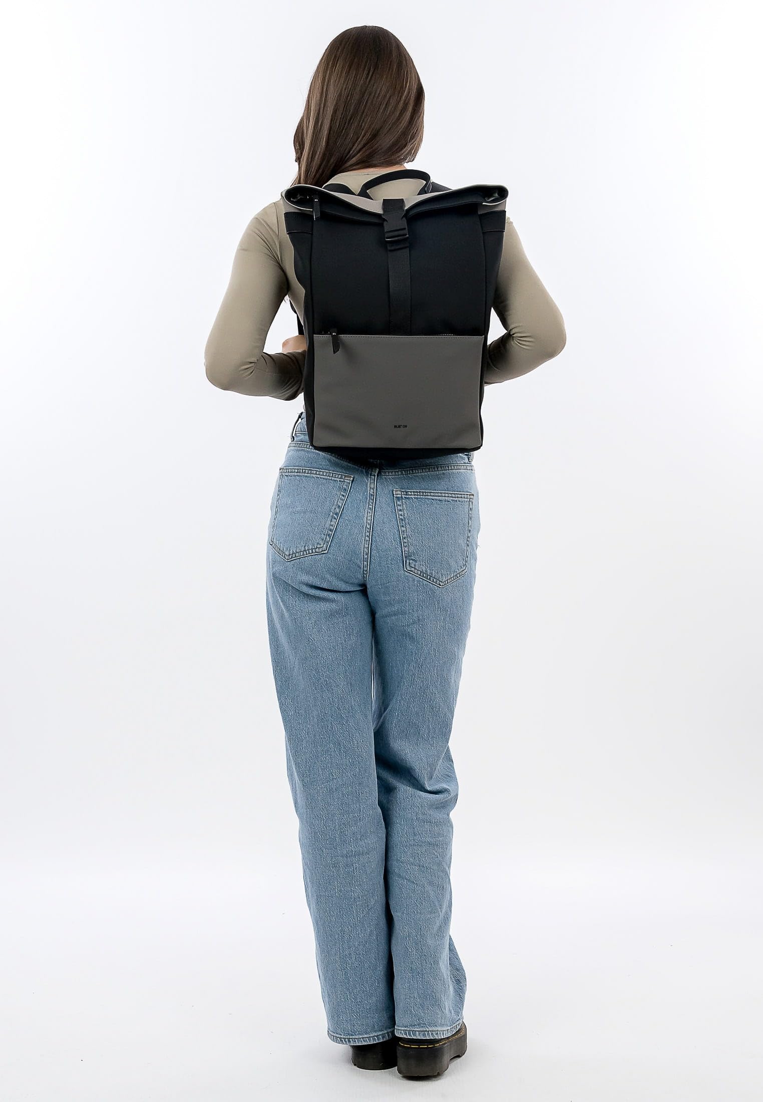 emily-noah-pessac-rue-09-1630-rucksack-black-kombi image 2