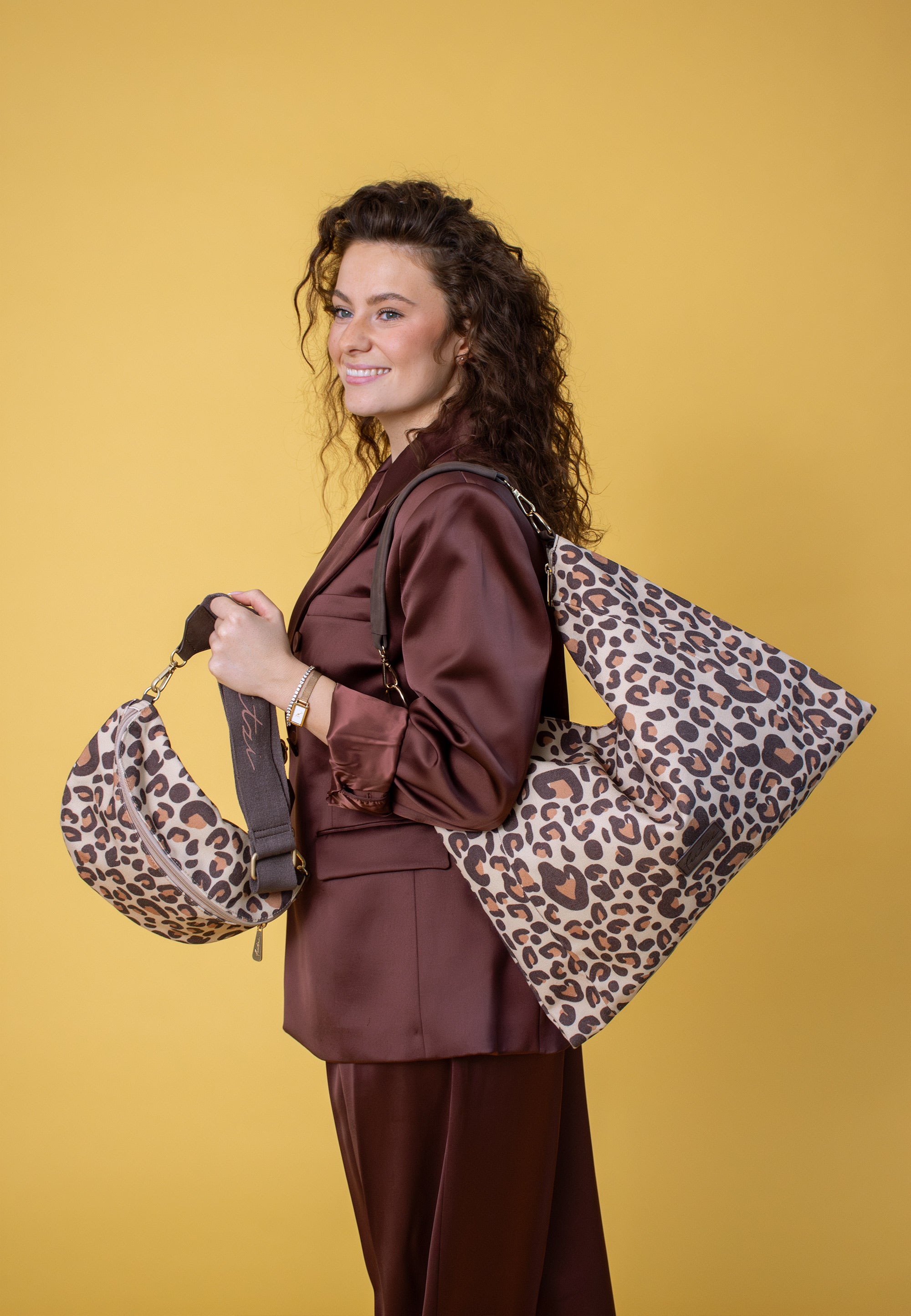 fritzi-bum-bag-medium-limited-leo-camel-bauchtasche image 5