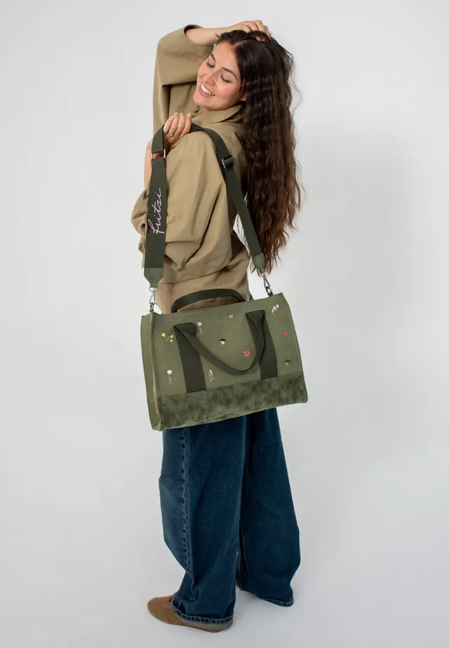 fritzi-canvas-tote-bag-limited-embro-bloom-stickerei-vegan image 1