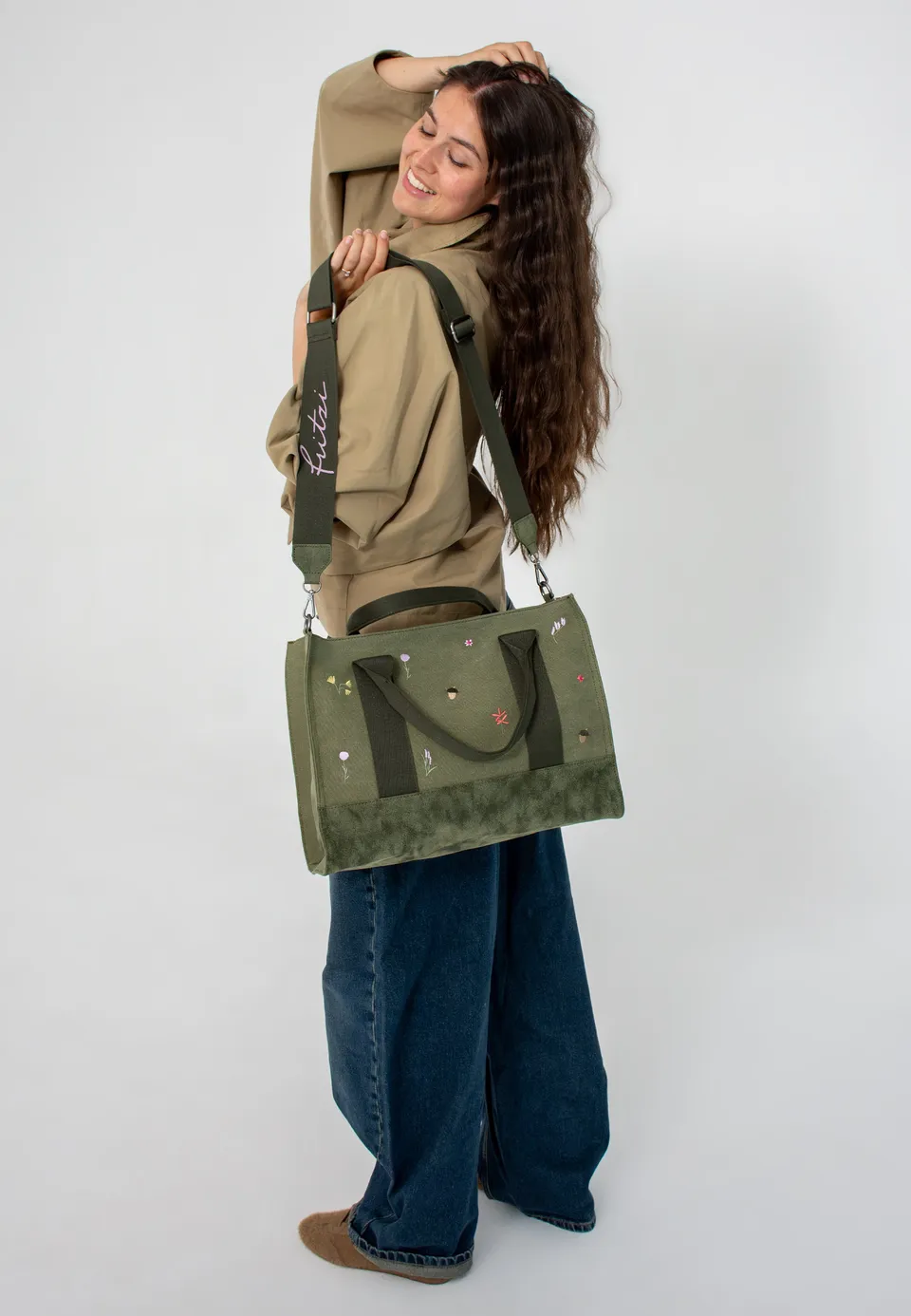 fritzi-canvas-tote-bag-limited-embro-bloom-stickerei-vegan image 1