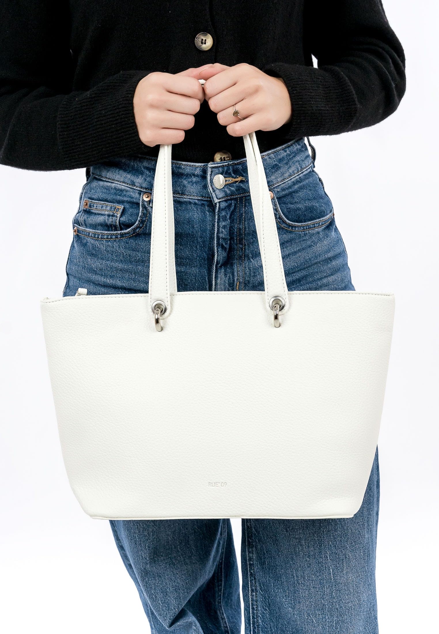 emily-noah-drancy-rue-09-1530-shopper-white-uni image 4