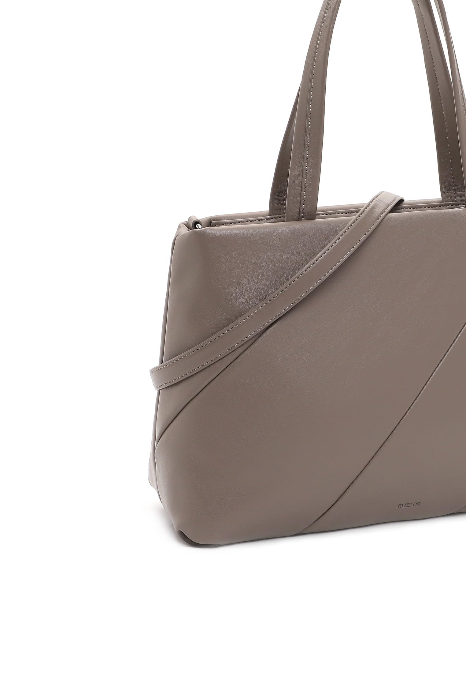 emily-noah-arles-rue-09-1423-shopper-uni image 8