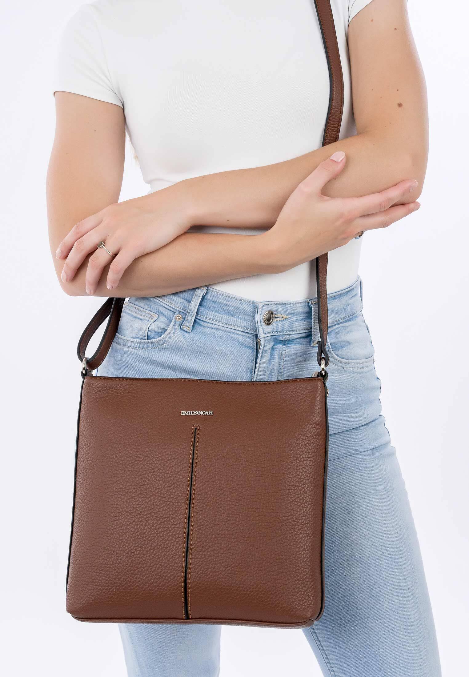 emily-noah-darleen-doreen-64621-umh-ngetasche-cognac-uni image 4