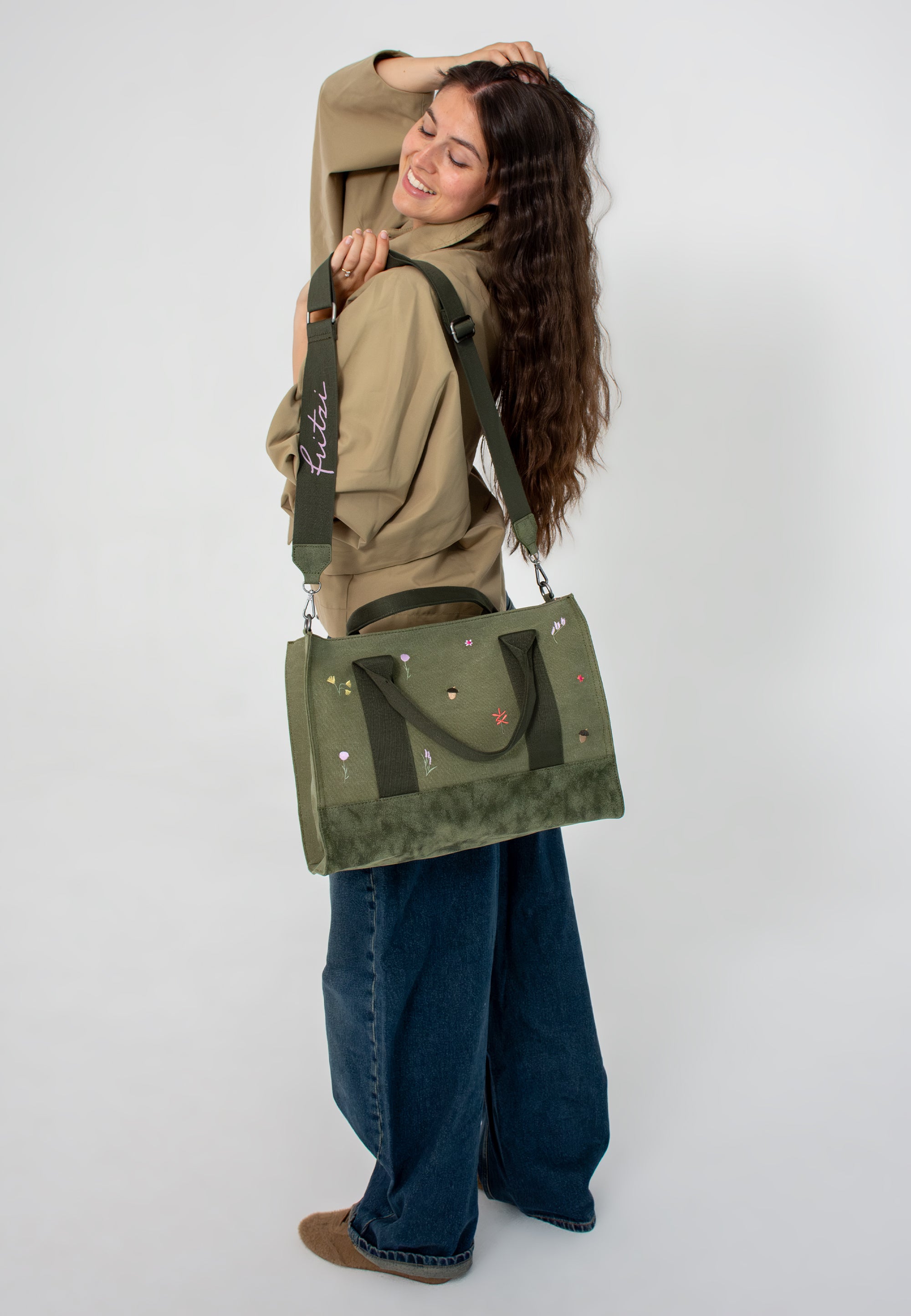 fritzi-canvas-tote-bag-limited-embro-bloom-stickerei-vegan image 1