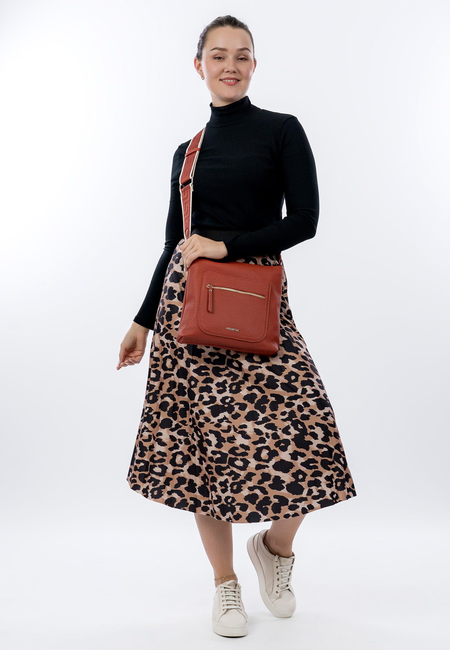 emily-noah-heidi-65361-umh-ngetasche-uni-leder-optik image 2