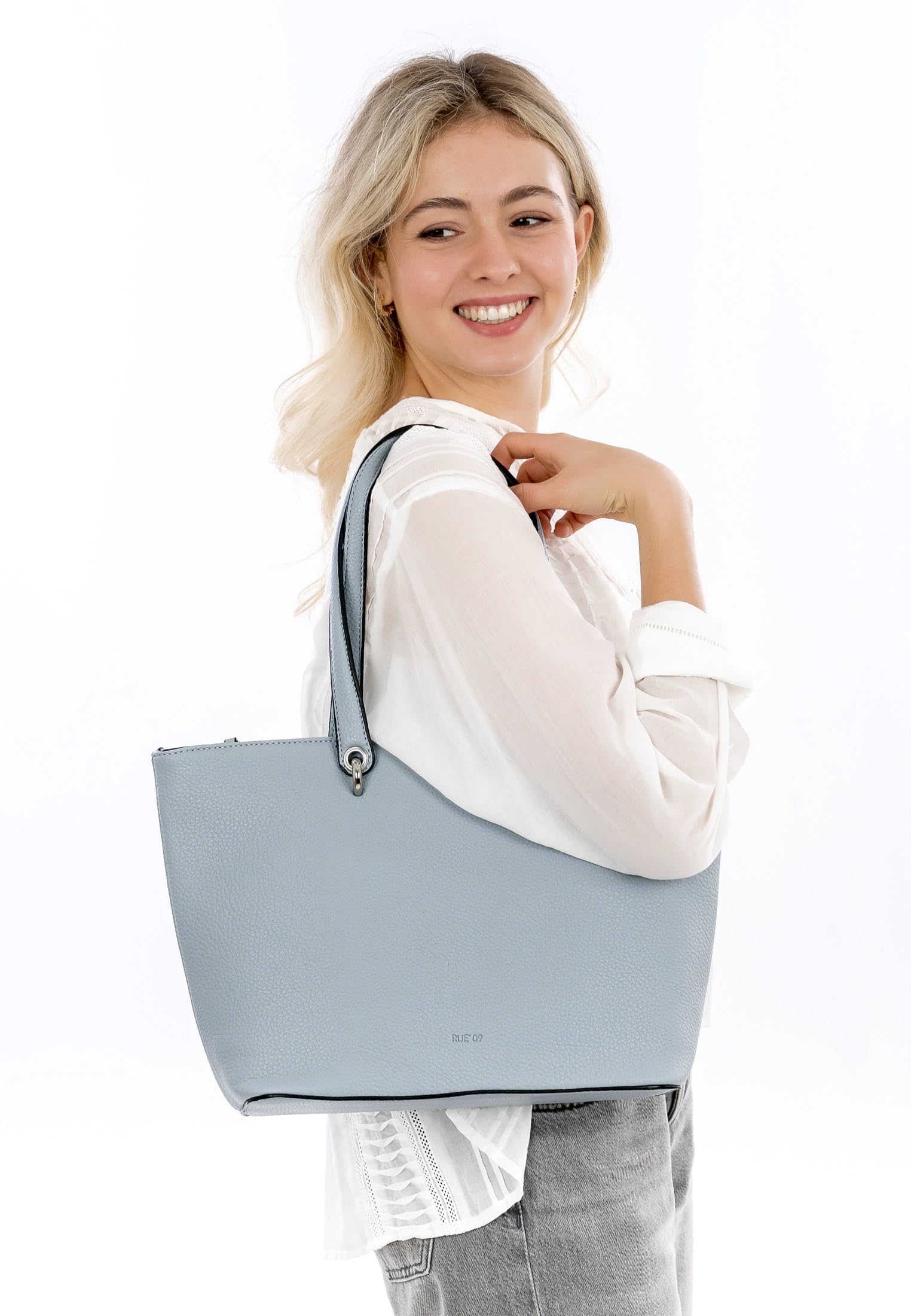 emily-noah-drancy-rue-09-1530-shopper-crystal-blue image 3
