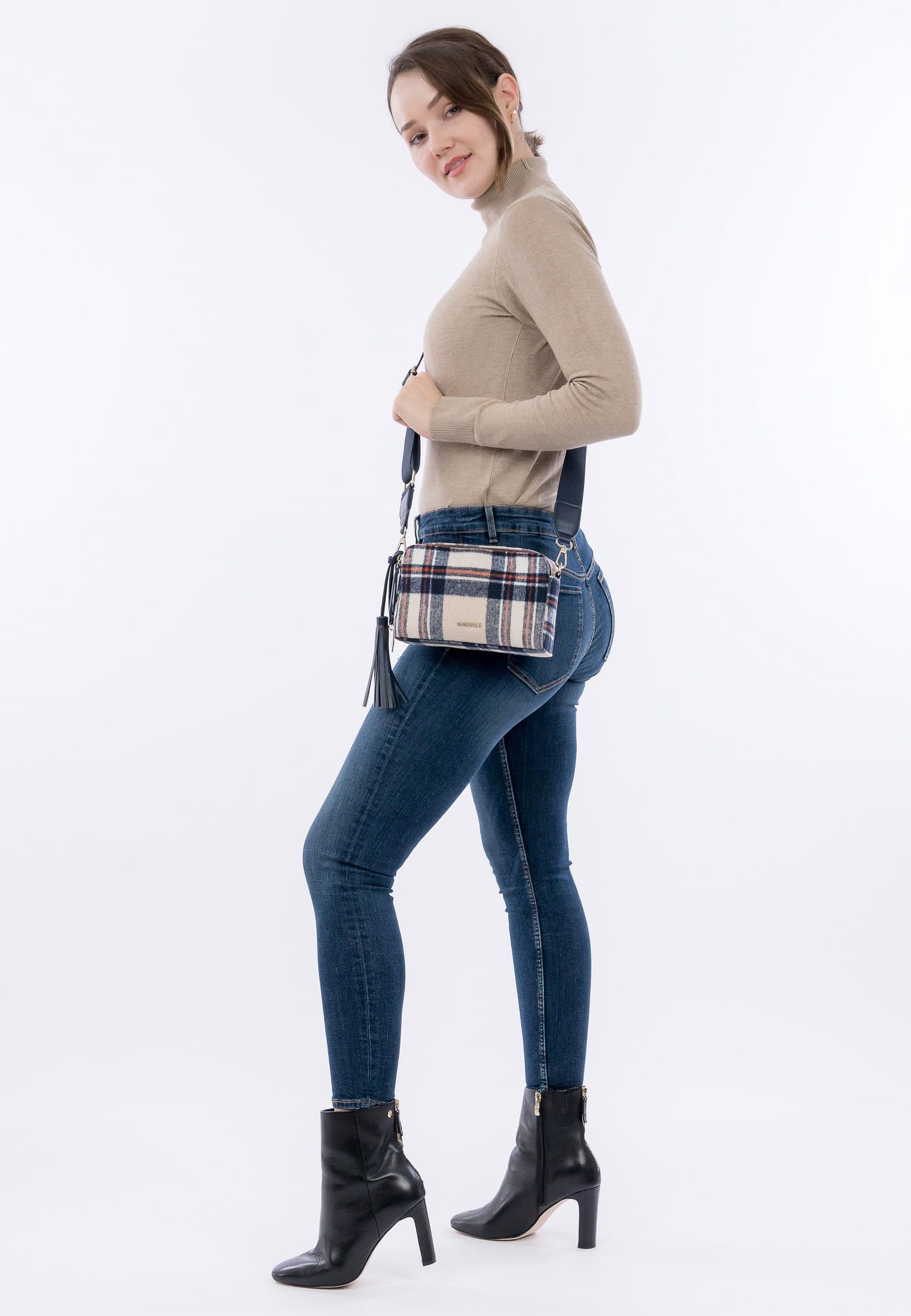 emily-noah-dala-64610-umh-ngetasche-karo-flanell image 2