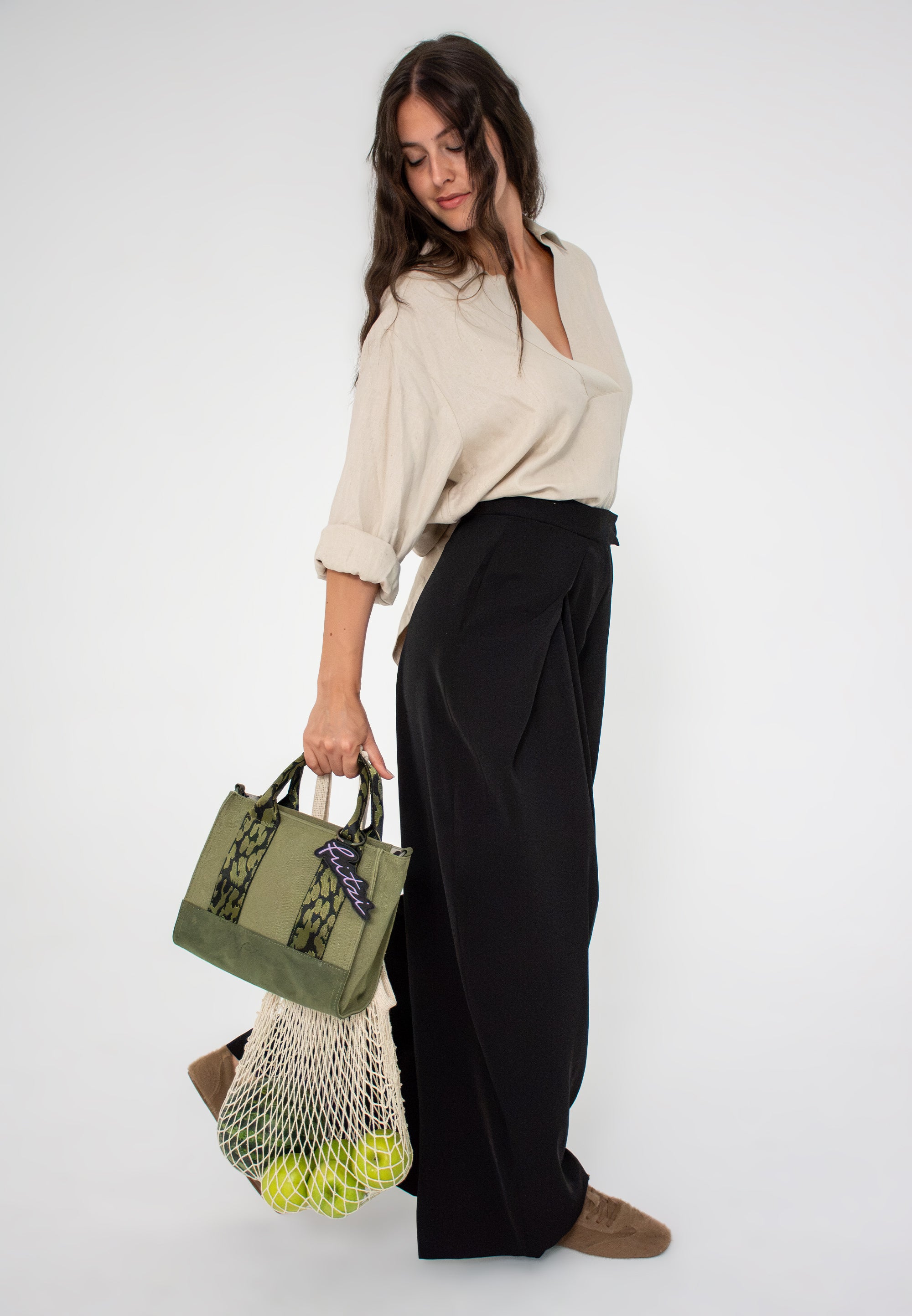 fritzi-aus-preu-en-izzy09-limited-happy-leo-umh-ngetasche-olive-leo-print image 8