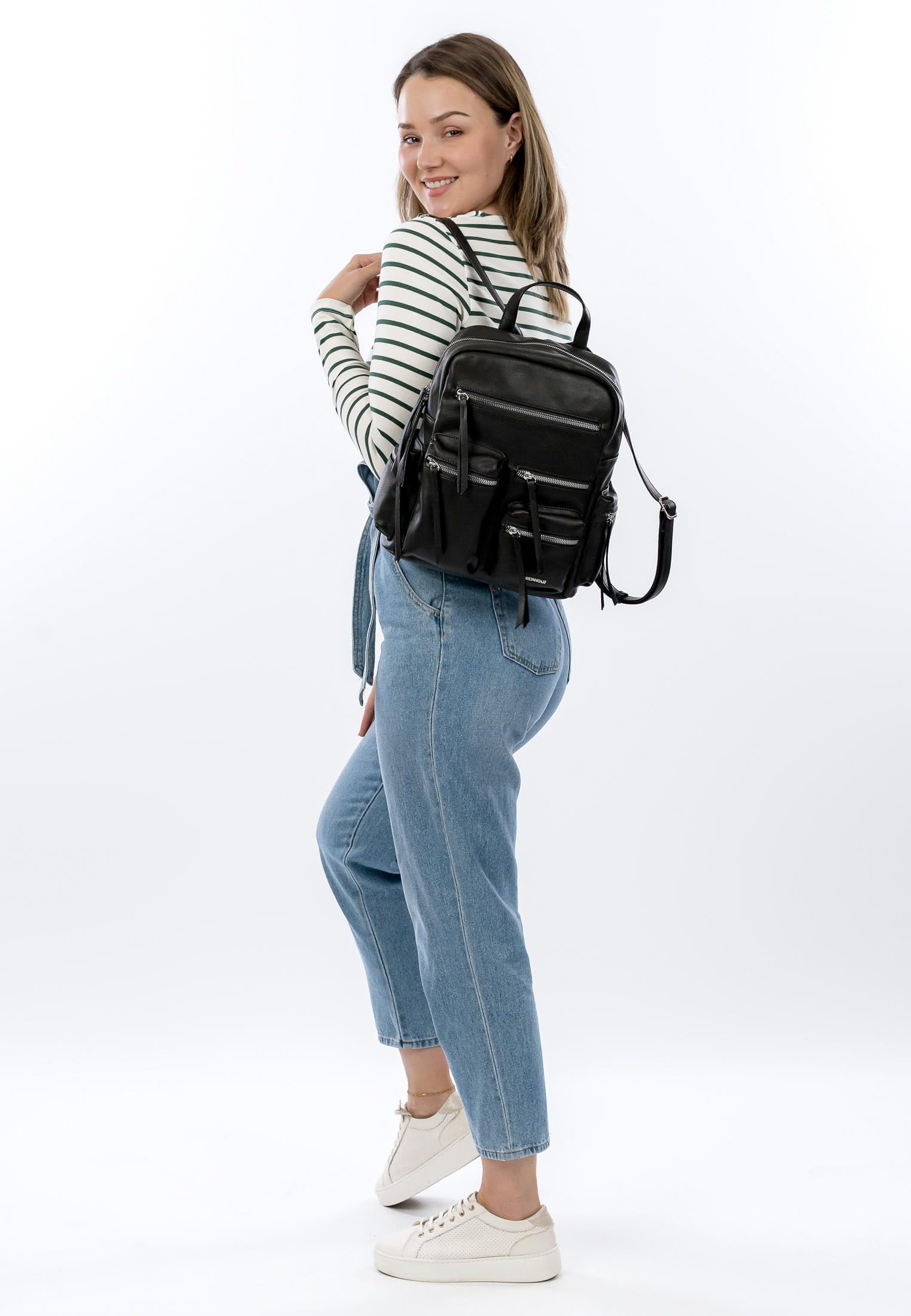 emily-noah-helena-65466-rucksack-schwarz-lederlook image 2