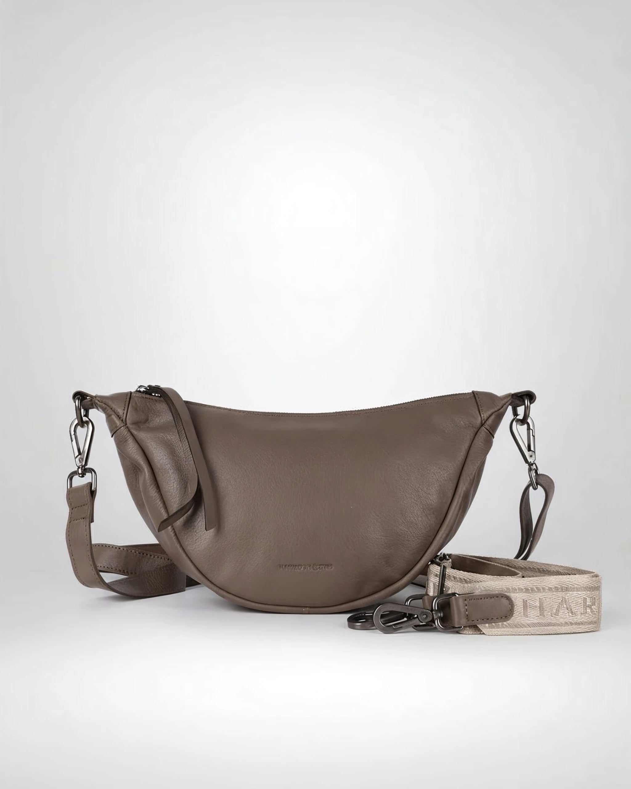 harbour-2nd-laurette-moonbag-azur-rindsleder image 2