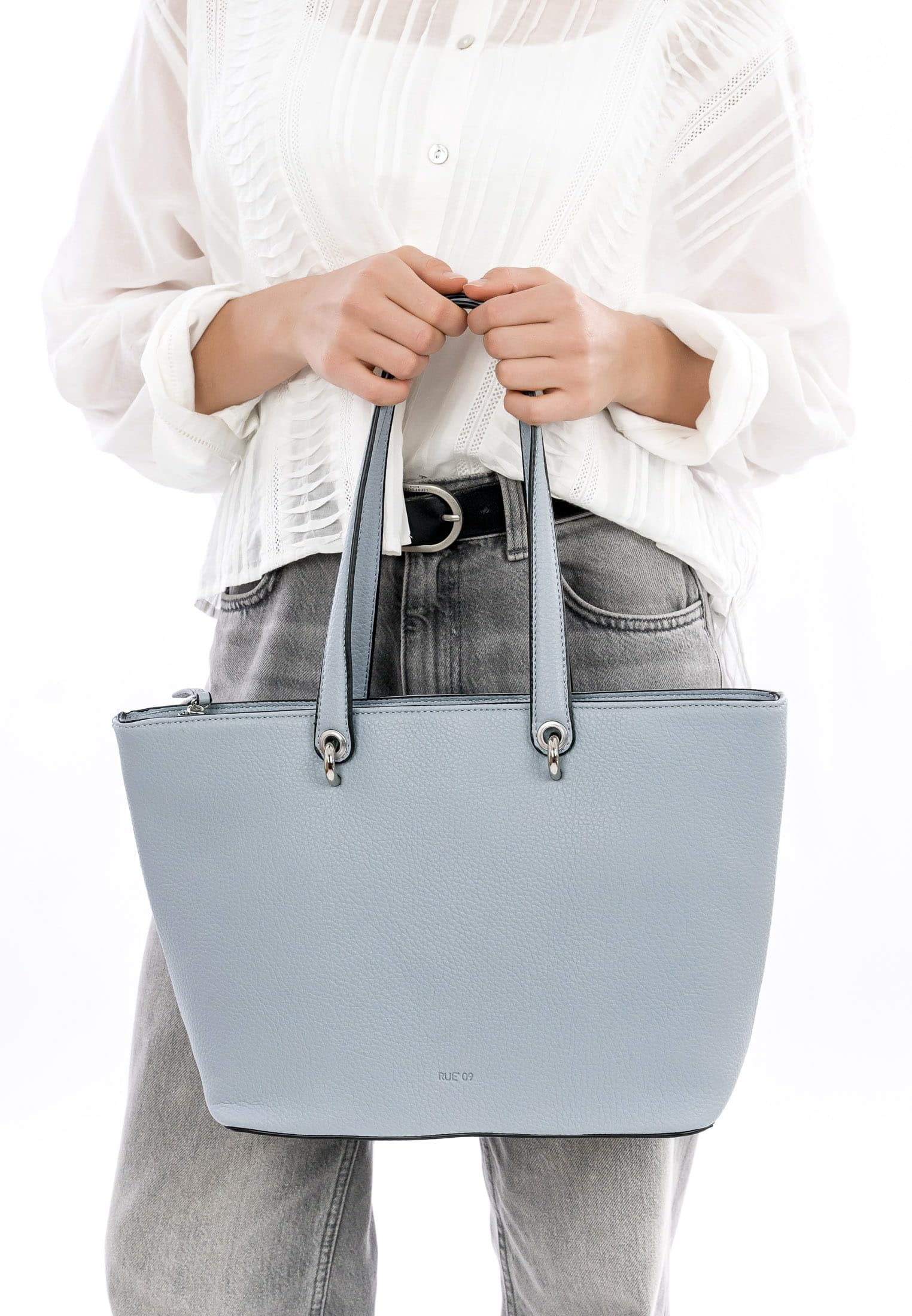 emily-noah-drancy-rue-09-1530-shopper-crystal-blue image 4