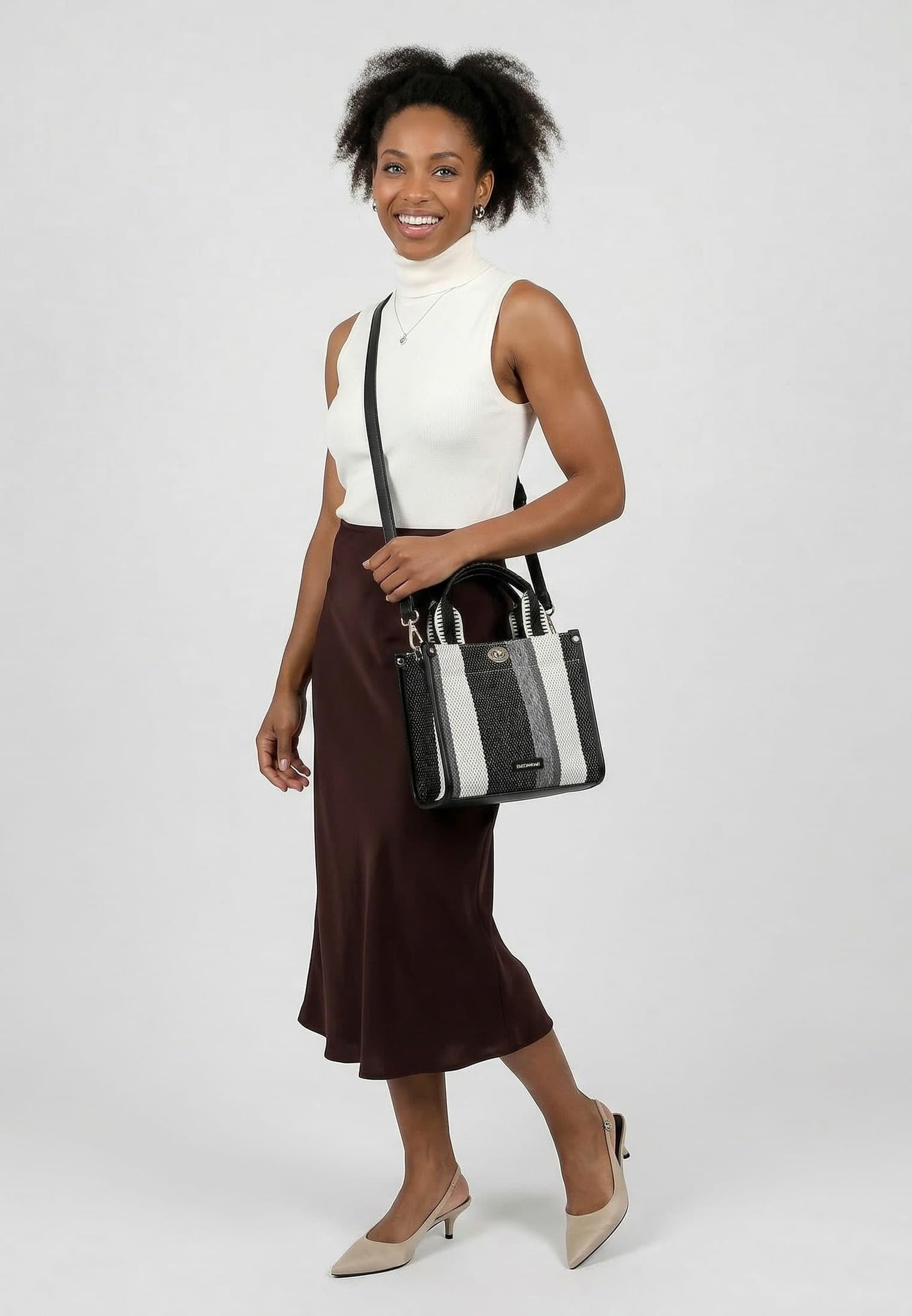 emily-noah-jasmin-65510-shopper-schwarz-mit-webmuster image 2