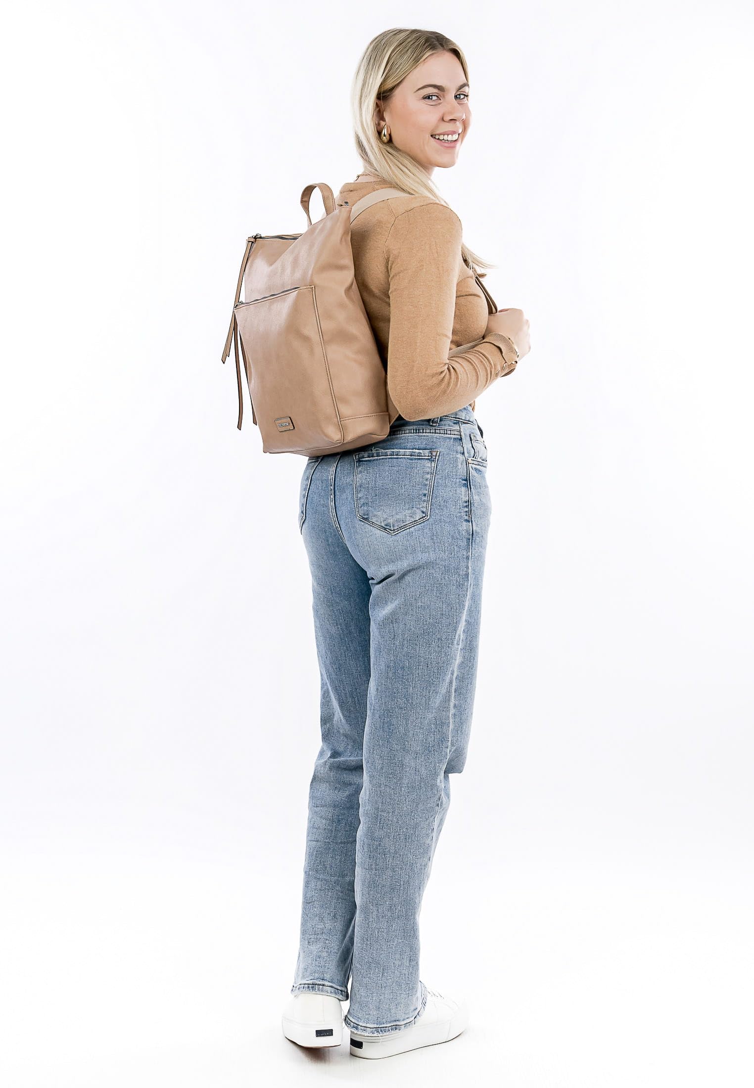 emily-noah-ernestine-65035-rucksack-damen-uni-logopatch image 2