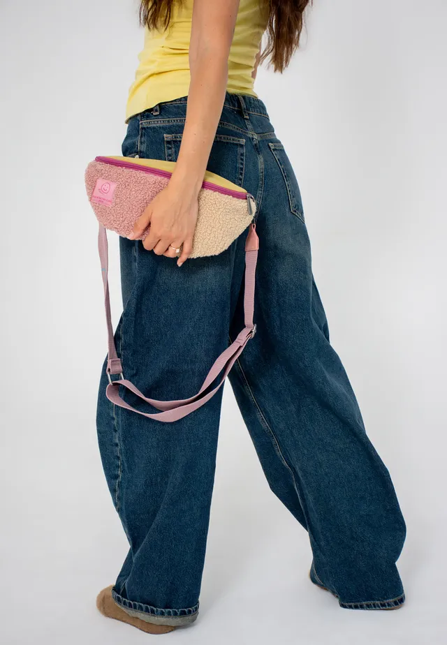 fritzi-aus-preu-en-bum-bag-medium-bauchtasche-teddy-multi-vegan image 1